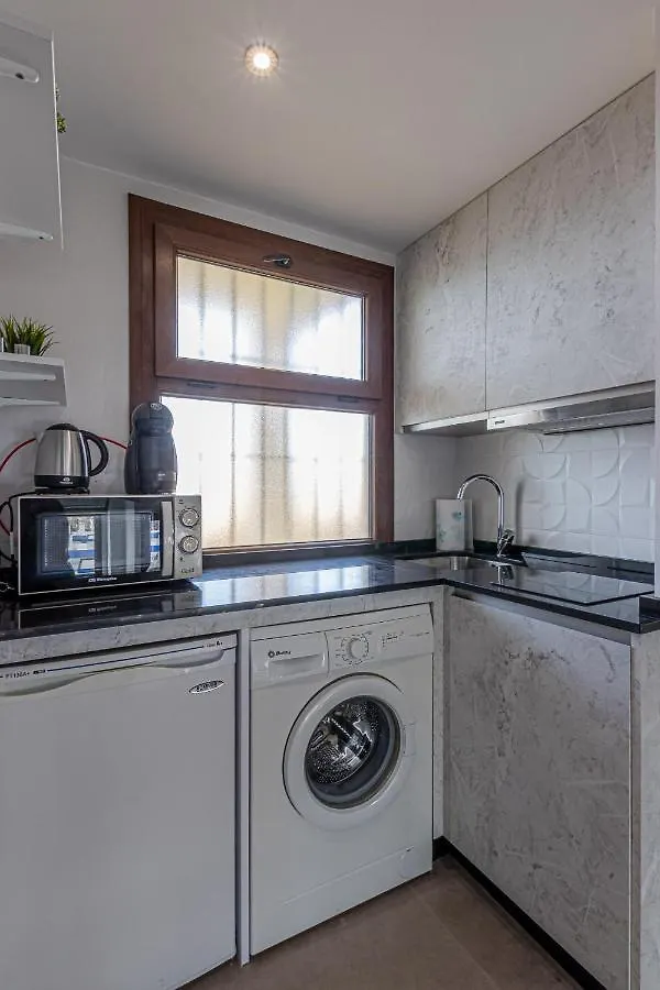 Beachfront With Spectacular Views And Swimming Pool Apartment Benalmadena