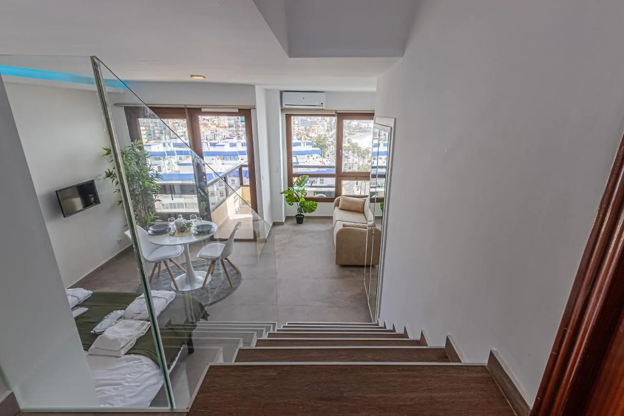 Beachfront With Spectacular Views And Swimming Pool Apartment Benalmadena
